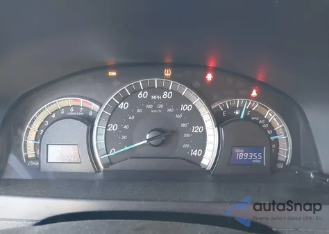 2014 Toyota Camry Se z USA, uszkodzony, nr VIN 4T1BF1FK9EU727414